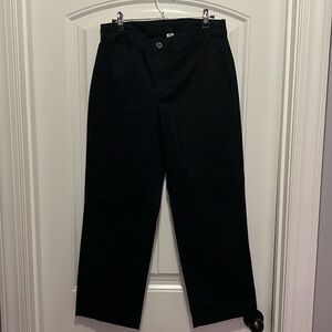 Old Navy- size 6, black capris 25 1/2” inseam